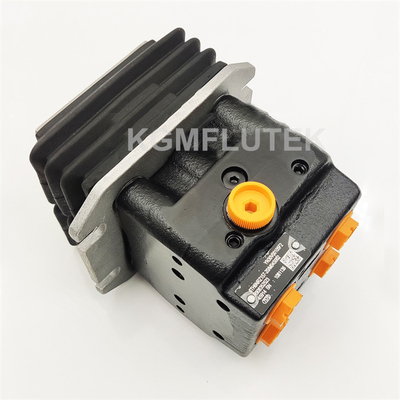 Válvula YN30V00105F2 de Brake Foot Pedal del excavador para KOBELCO SK200-8